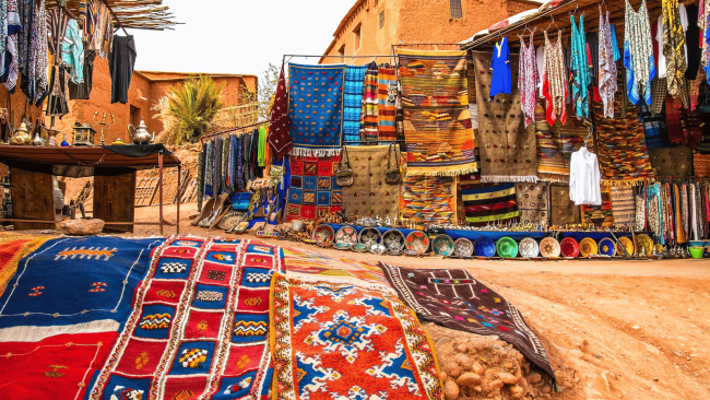 inset image of moroccan market