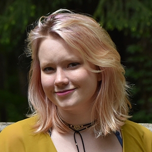 Genevieve Menthen square headshot